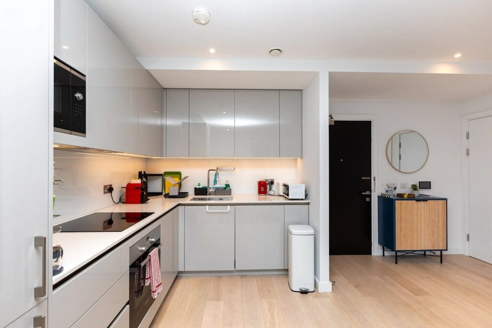 Фото Pristine 1bd Flat W/balcony - Elephant & Castle!