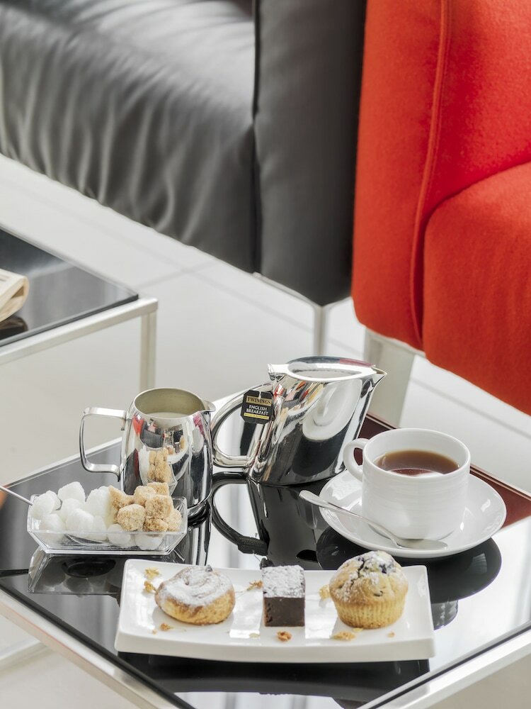 Фото H10 London Waterloo