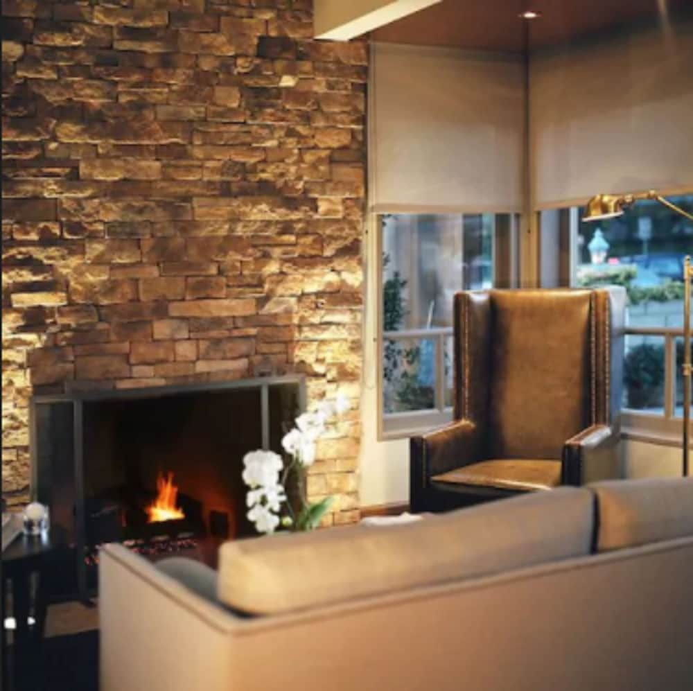 Фото Brentwood Inn