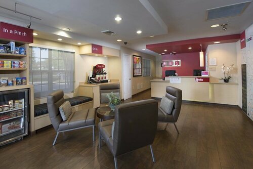 Гостиница TownePlace Suites by Marriott Atlanta Alpharetta в Розуэлле