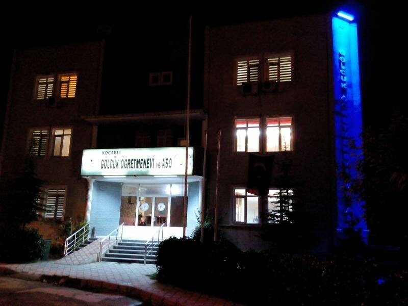 Resort Golcuk Ogretmenevi ve Aksam Sanat Okulu Mudurlugu, Golcuk, photo