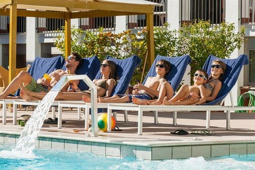 Внешний вид отеля Club Hotel la Vela в Наго-Торболях, фото 5