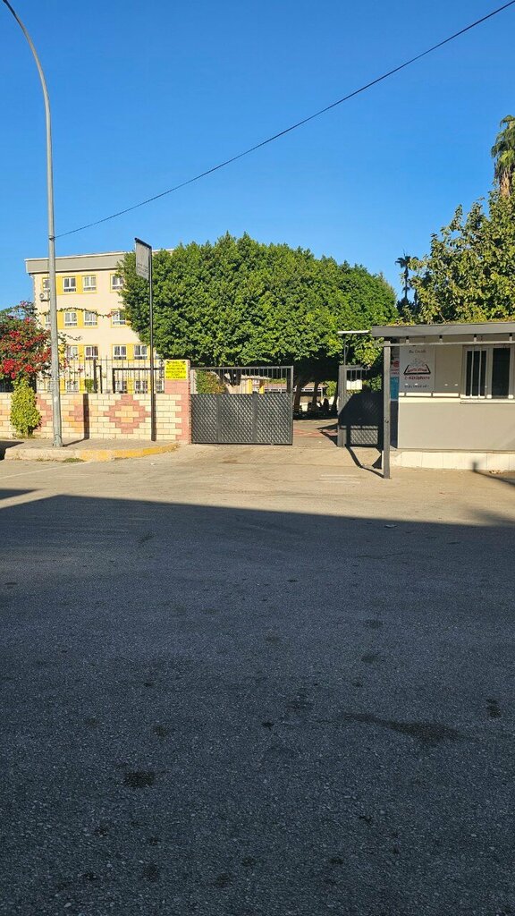 Primary school Petrol Ofisi Primary School, Adana, photo