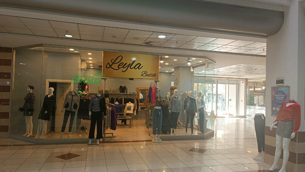 Clothing store Leyla Boutique, Istanbul, photo