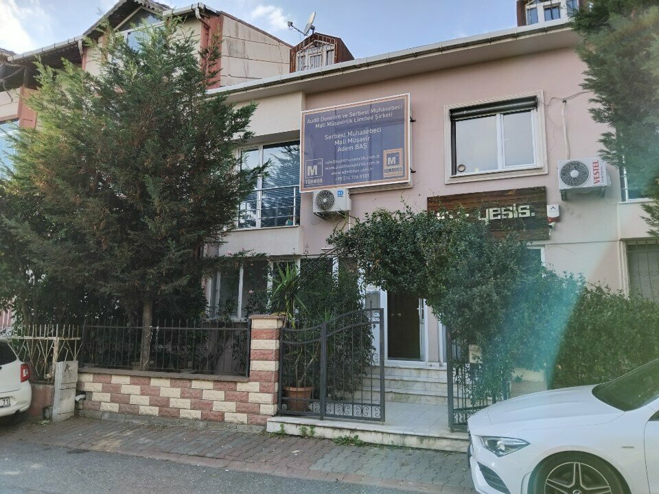 Tax consultants Independent Accountant Financial Advisor Adem Bas, Istanbul, photo