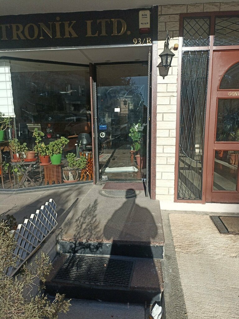 Electronic devices and components Private Building Electronics, Ankara, photo