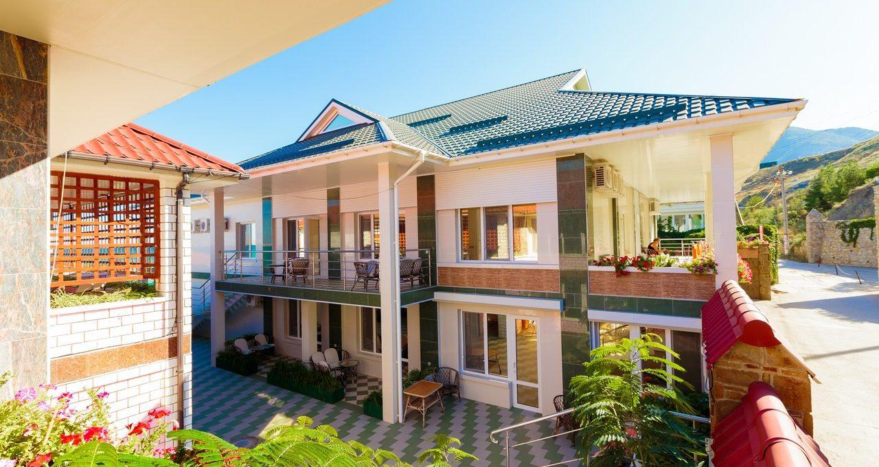 Фото Белый Грифон