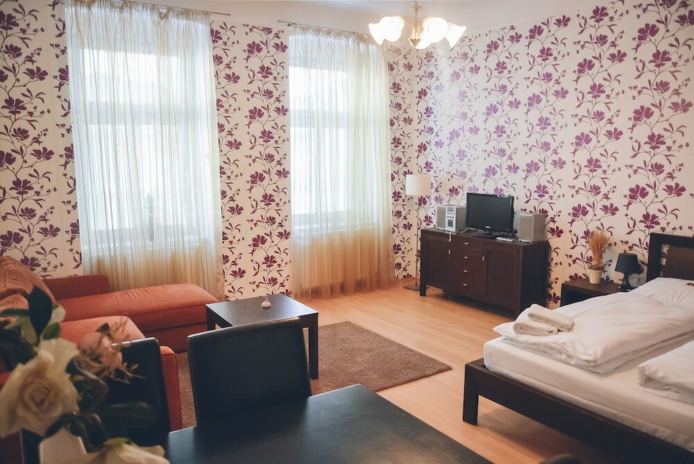 Фото Jl Apartments