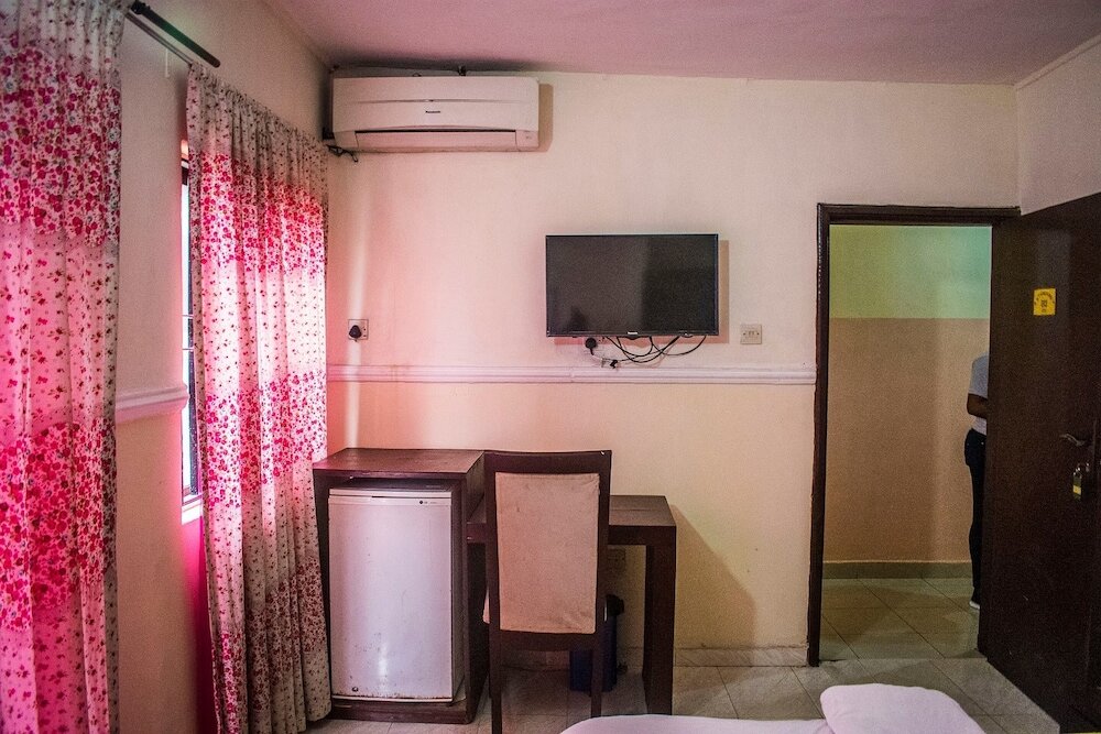 Фото Peerage Retreat and Resort