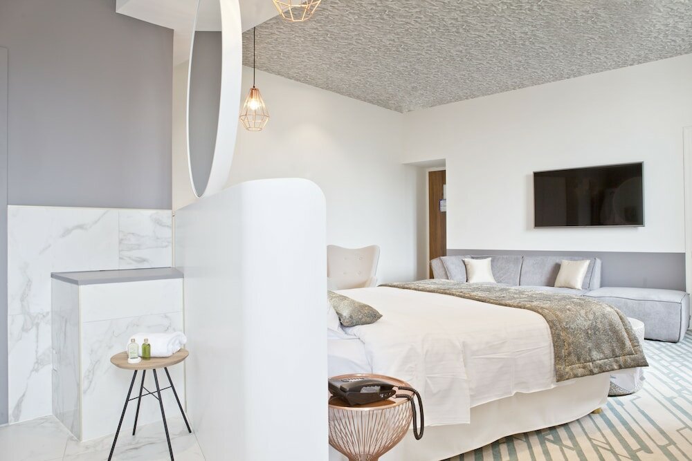 Фото Hotel Angoulême Le Saint Gelais