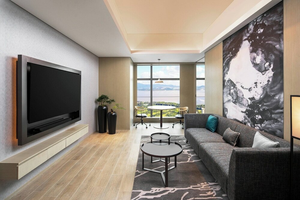 Фото Renaissance Shenzhen Bay Hotel