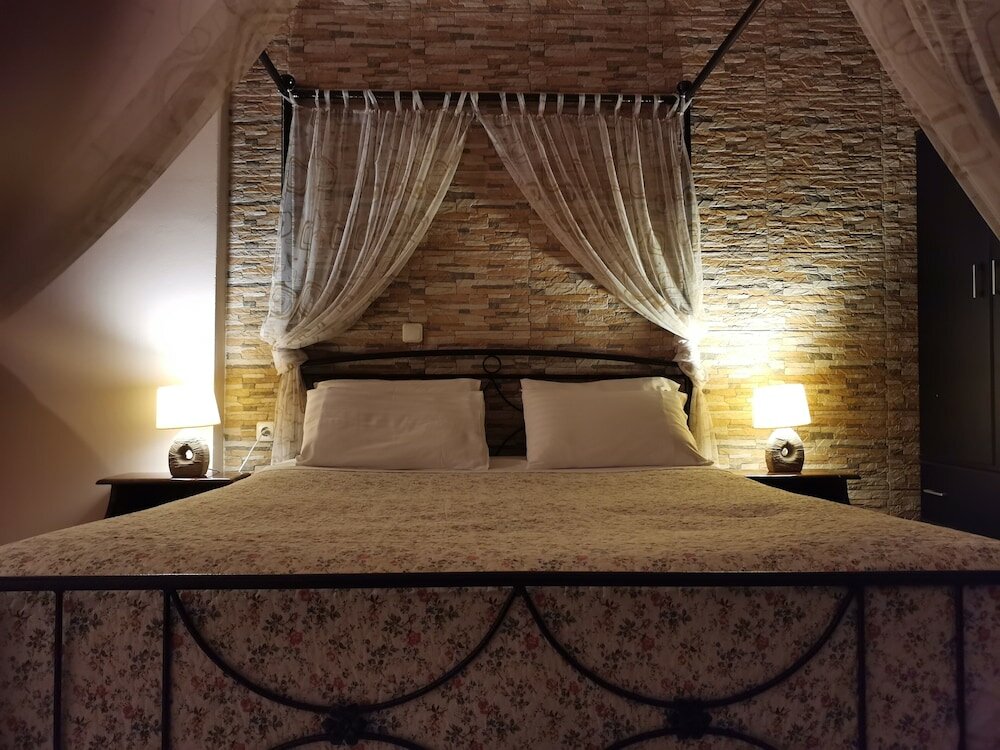 Фото Ataviros Hotel