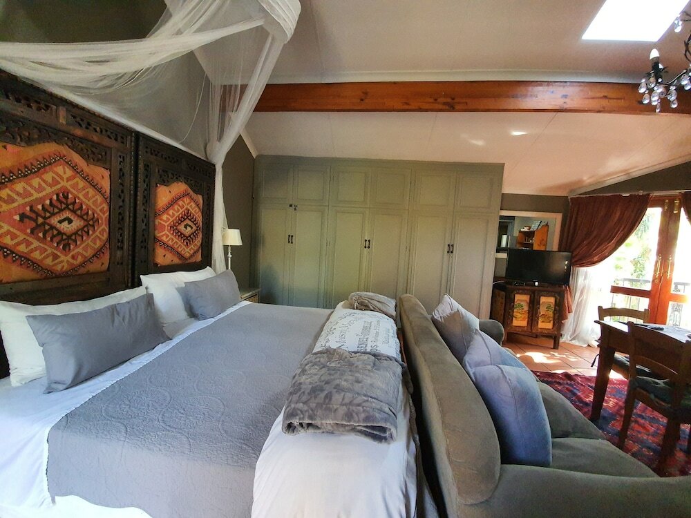 Фото Waterhouse Guest Lodges 295 Indus Street