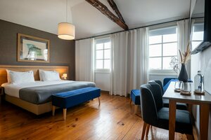 Гостиница Feels Like Home Santa Catarina Prime Suites в Порту