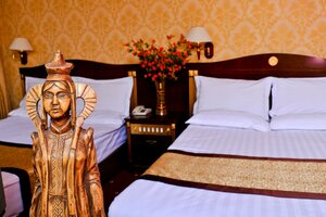 Гостиница White House Hotel