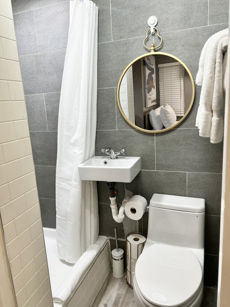 Фото Miami Beach HomeStay