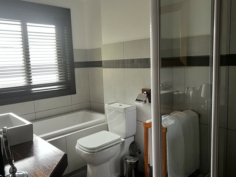 Фото Malachite Manor