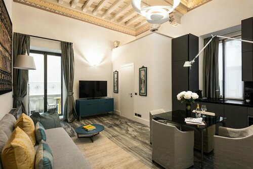 Гостиница Palazzo delle Pietre Luxury Apartments в Риме