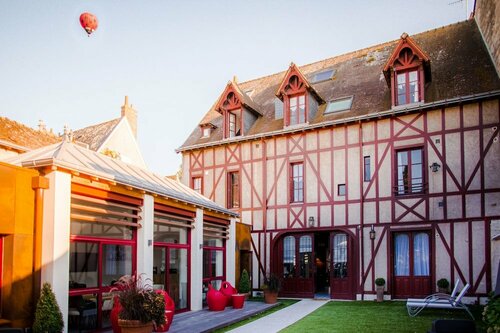 Внешний вид отеля Hôtel Au Charme Rabelaisien в Амбуазе, фото 1