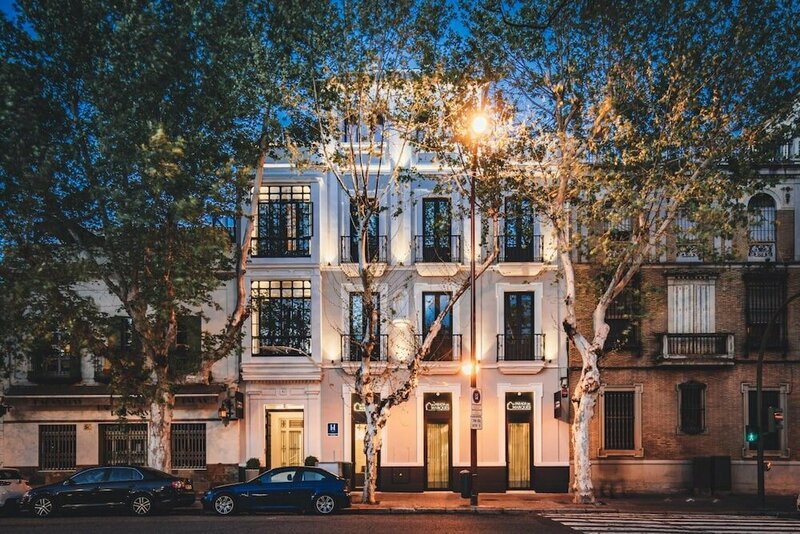 Гостиница Uma Suites Parada del Marqués в Севилье
