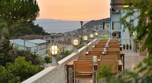 Гостиница Çalış Hotel - Çeşme в Чешме