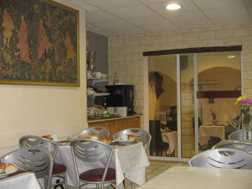 Фото Logis Hôtel Atoll