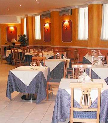 Фото Hotel Poledrini