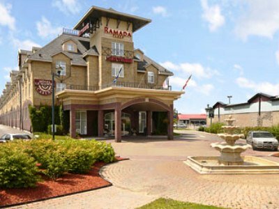 Фото Ramada Plaza by Wyndham Gatineau/Manoir du Casino