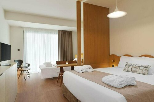 Гостиница Alinea Market Agora Square в Лимассоле