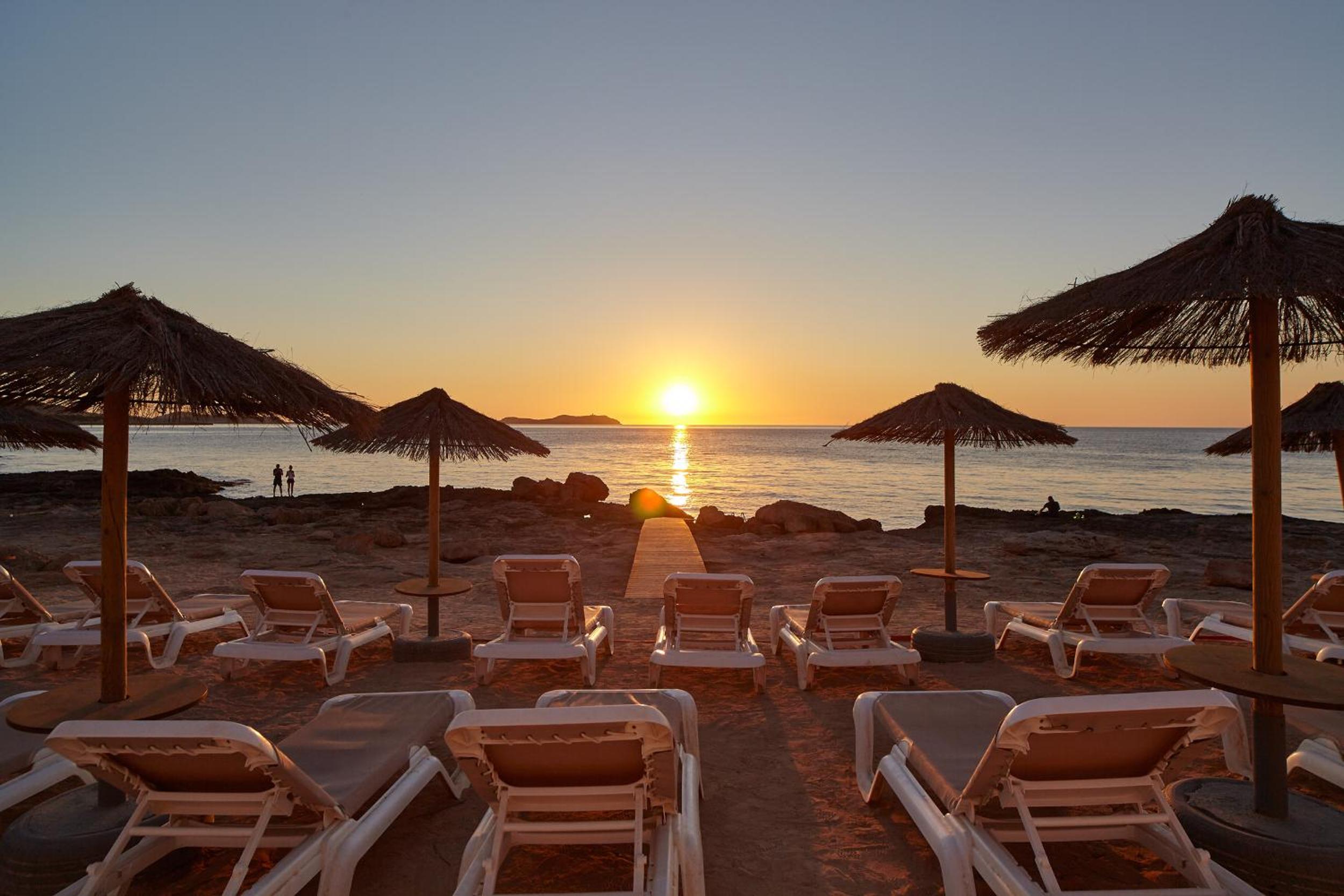 Фото Nereida Aparthotel