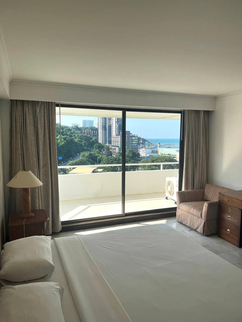 Фото The Monaco Residence Pattaya