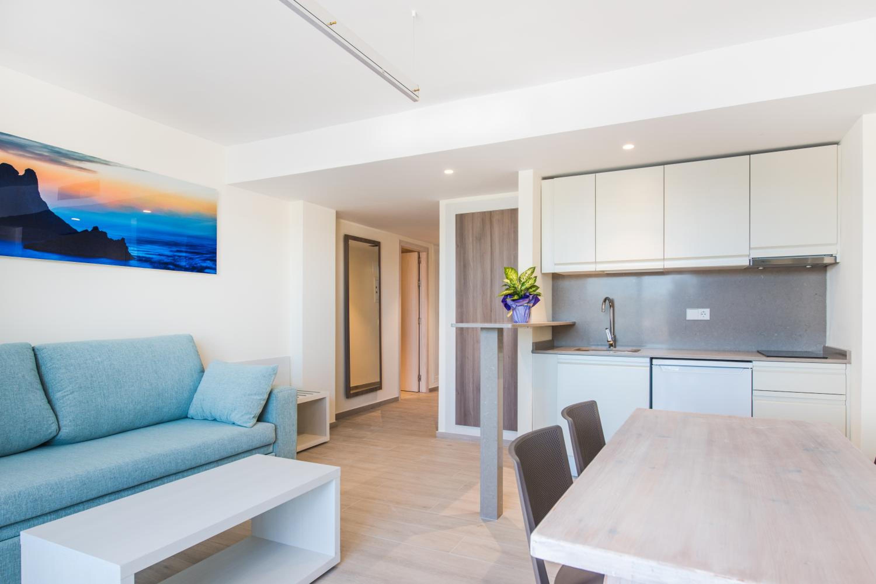 Фото Apartamentos Los Ángeles