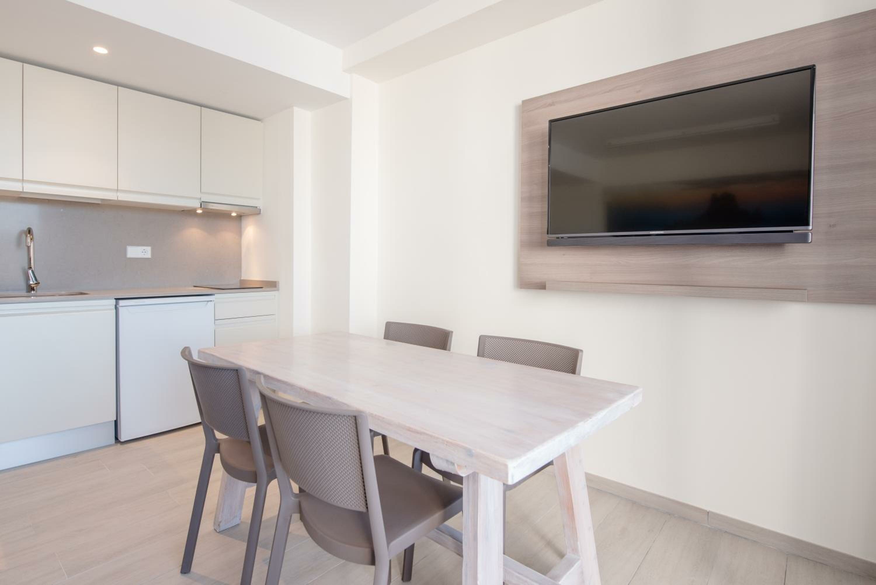 Фото Apartamentos Los Ángeles