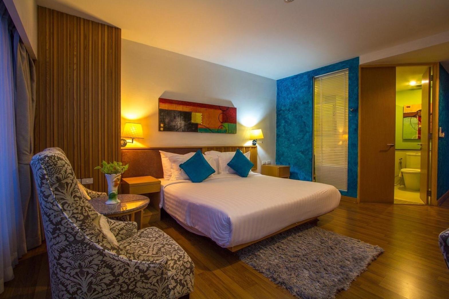 Фото Mamaison hotel