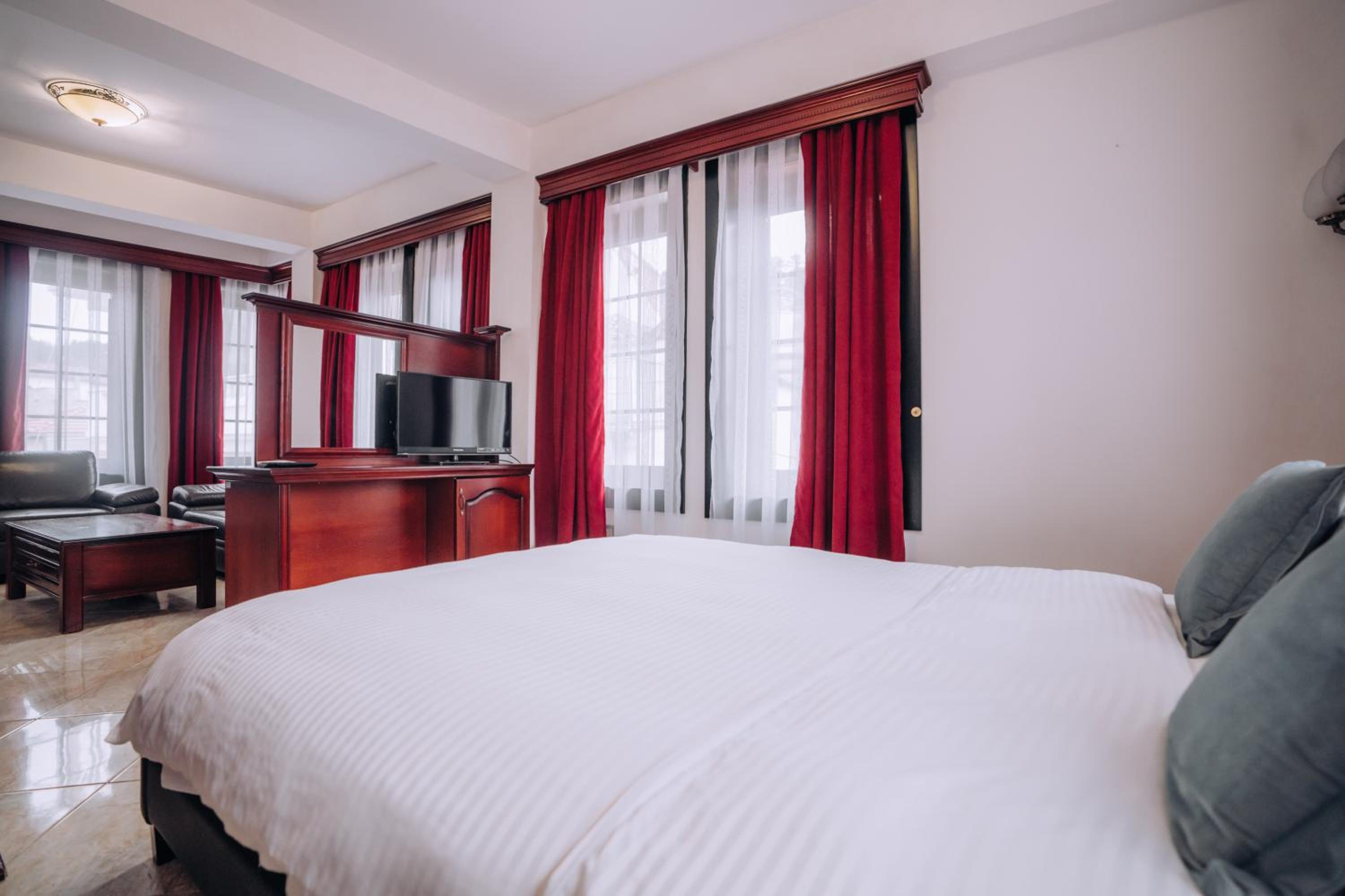 Фото Villa Lihnidos Square