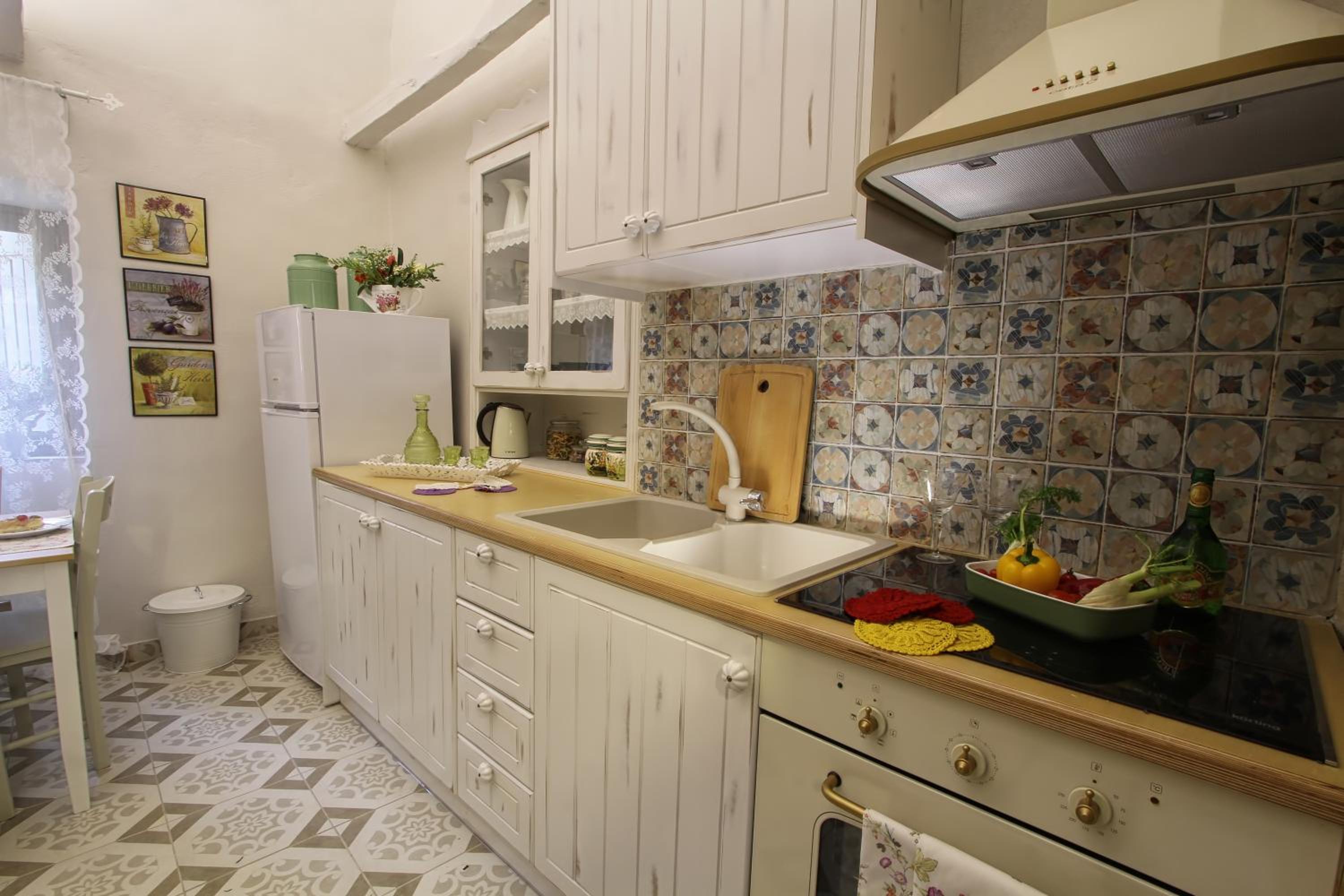 Фото Mesta Mastic