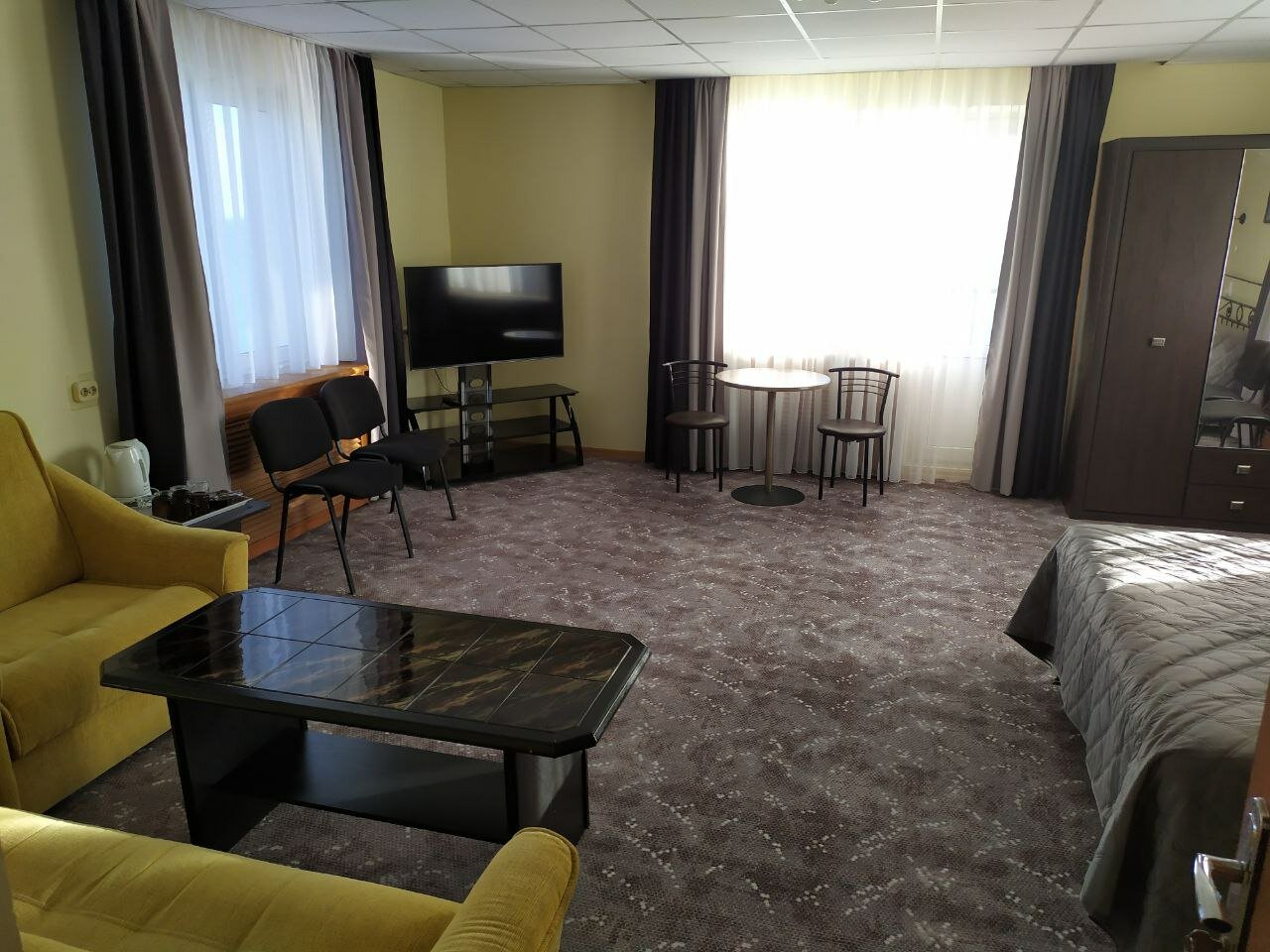 Фото отеля 3