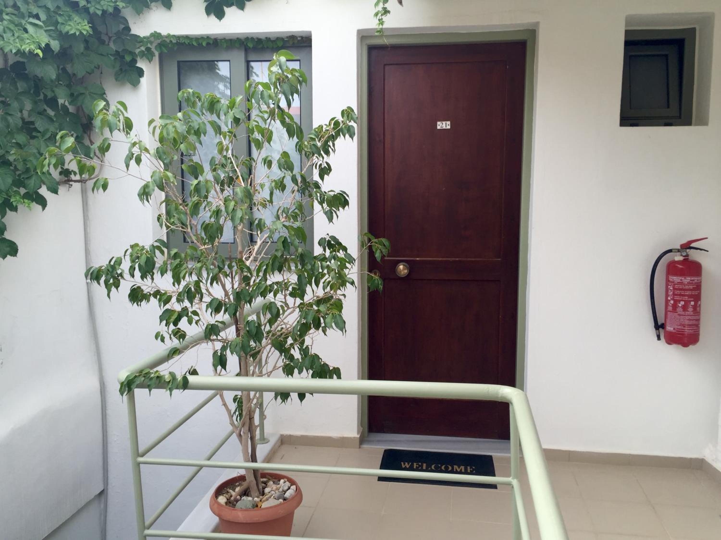 Фото Oleander Apartments