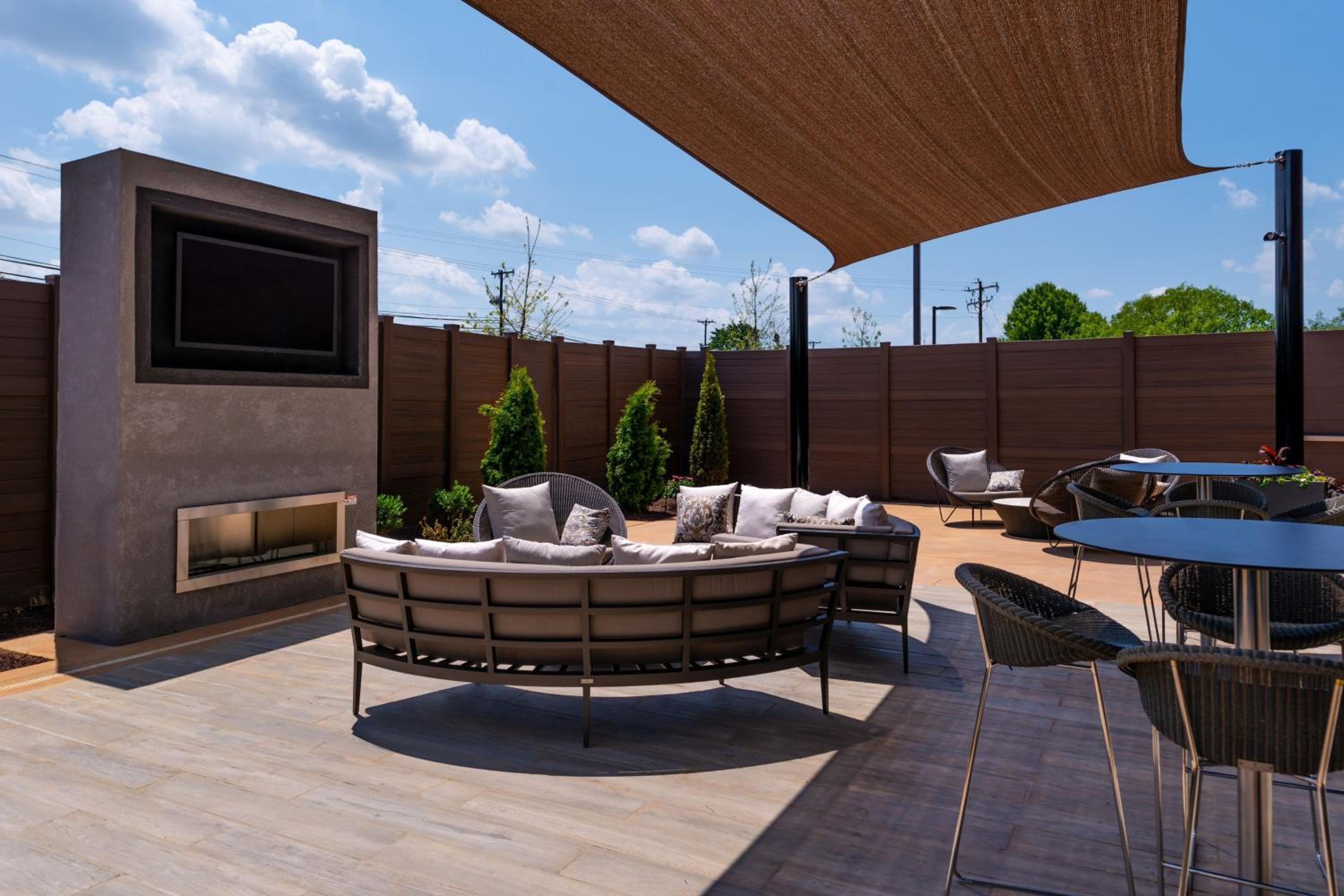 Фото Residence Inn by Marriott Charlotte Northlake