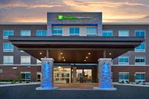 Гостиница Holiday Inn Express & Suites Grand Rapids Airport - South, an Ihg Hotel