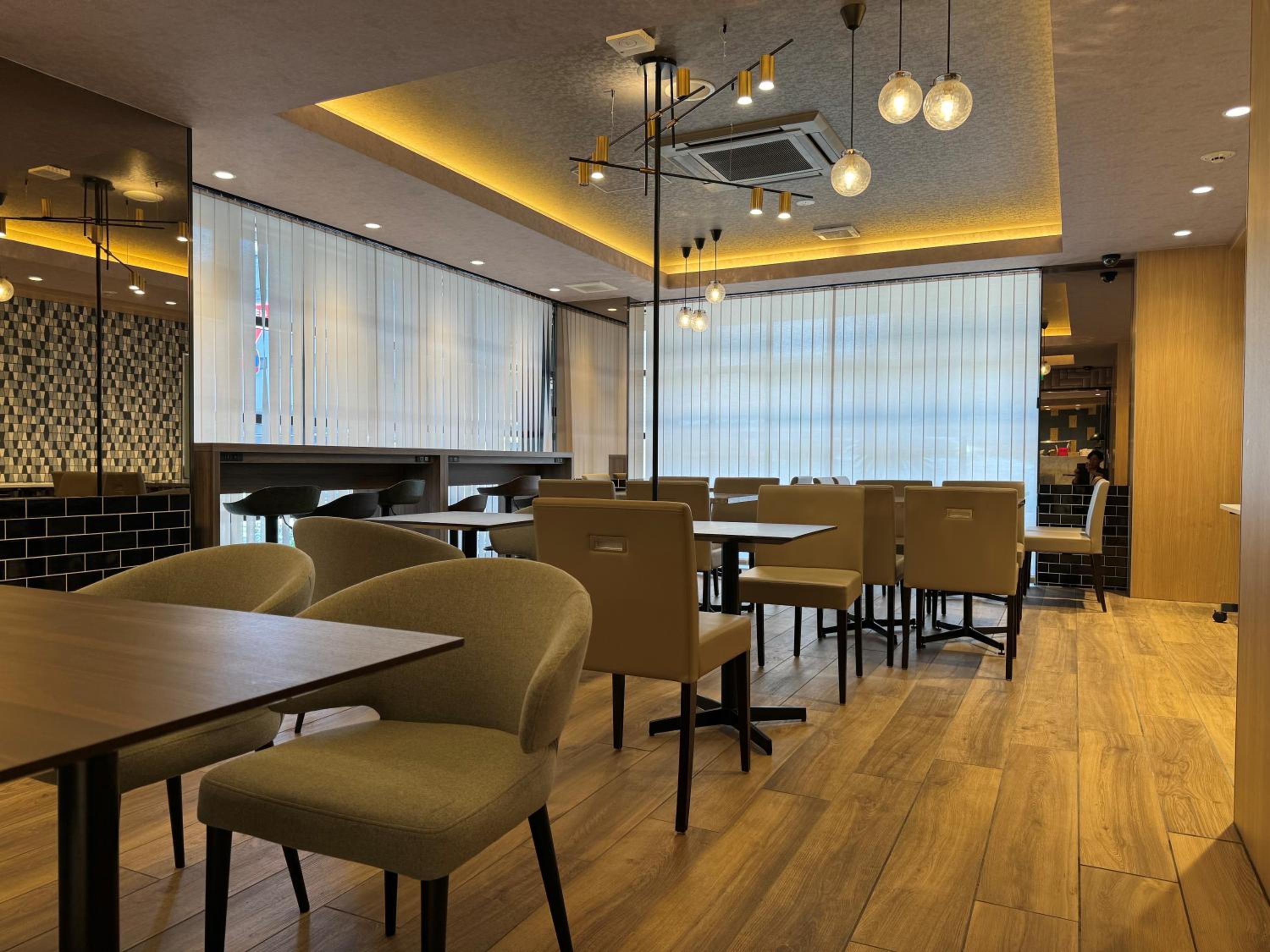 Фото Hotel Japanesque Kyoto Station Zequu Annex