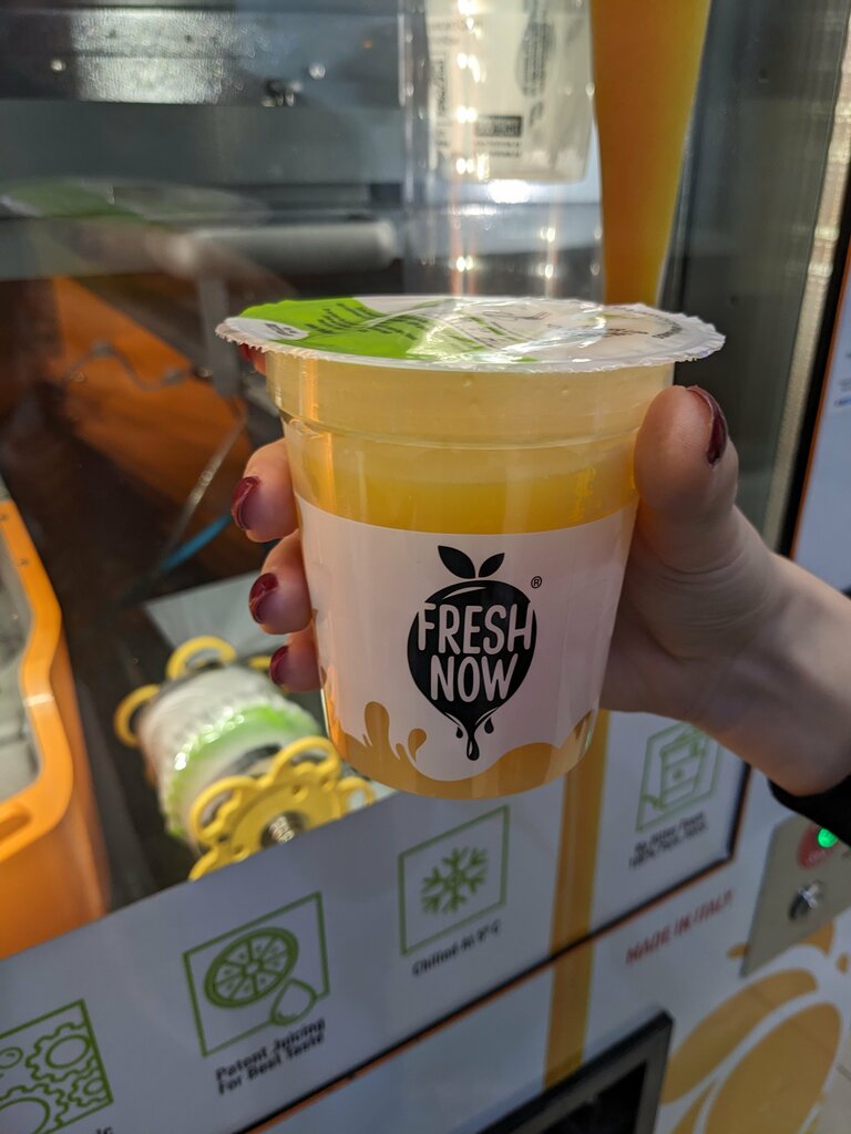 Bar, pub Fresh now, Dubai, photo