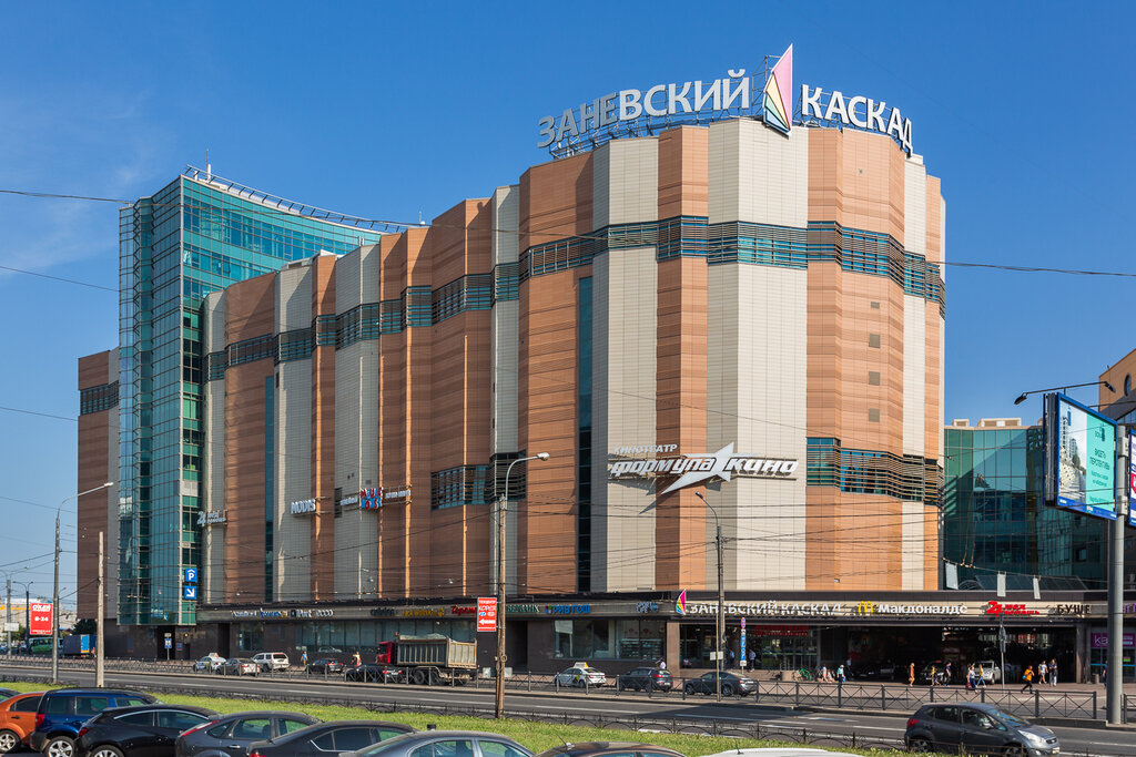 Shopping mall Zanevsky Kaskad, Saint Petersburg, photo