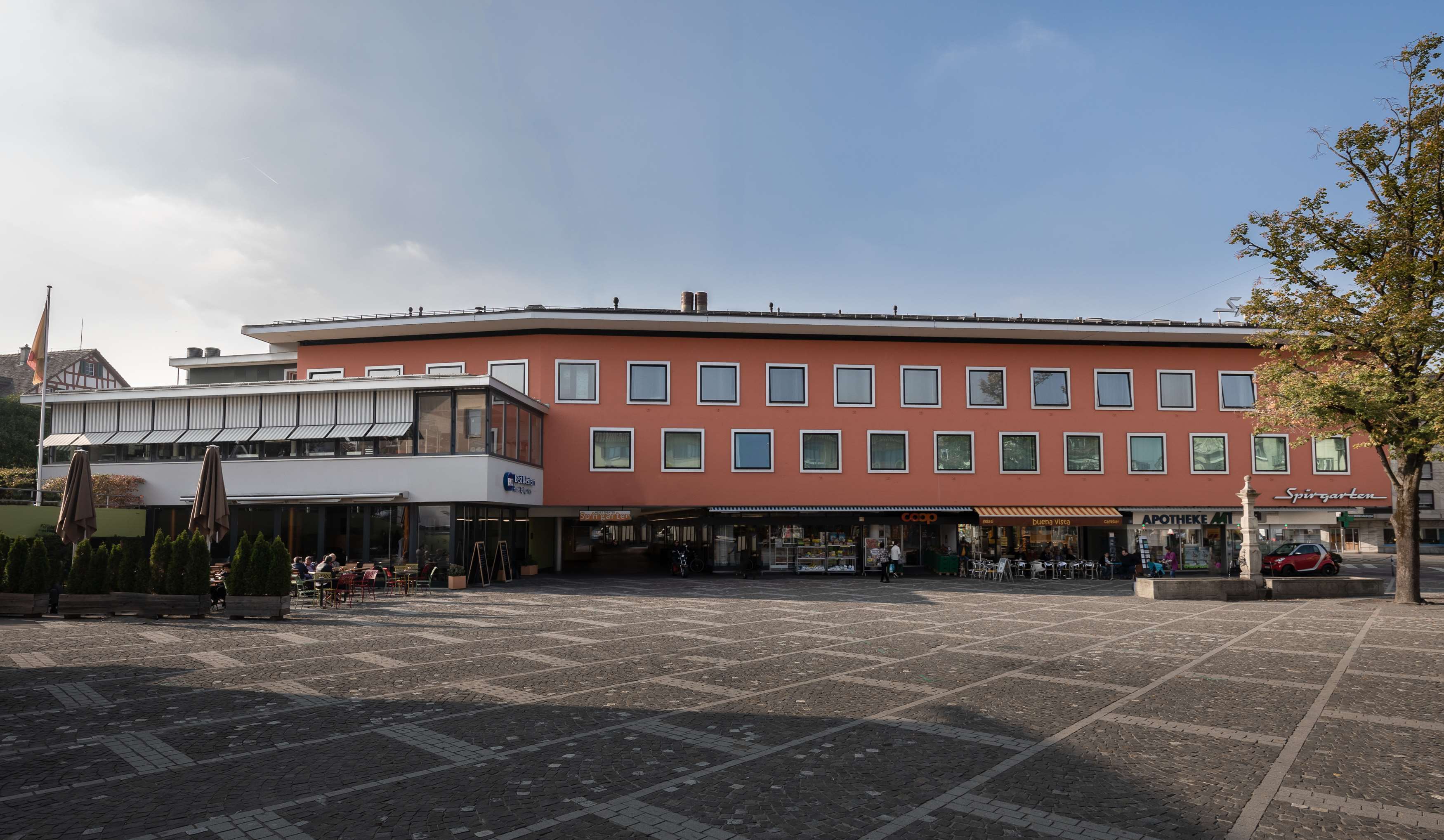 Фото отеля 2