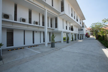 Фото Asira Boutique HuaHin Hotel