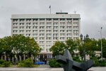 Pacific Fleet Headquarters (Korabelnaya Naberezhnaya Street, 4), ministerios, departamentos, servicios públicos
