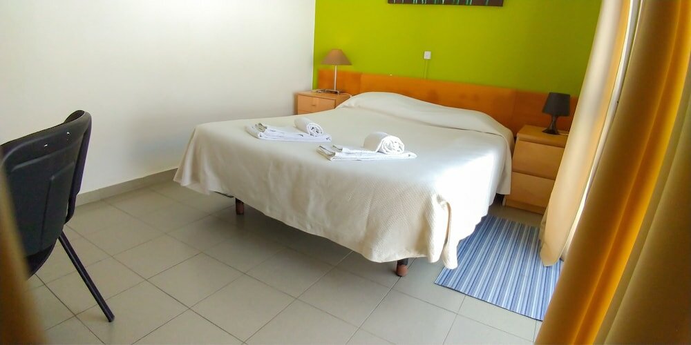 Фото E-Nove Lounge Hostel Caffe