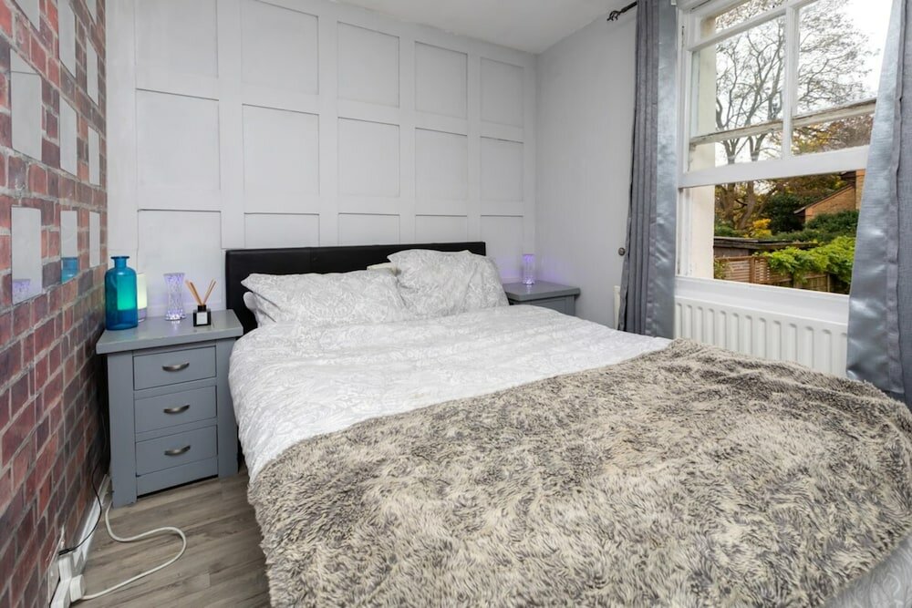 Фото Cosy Studio Apartment