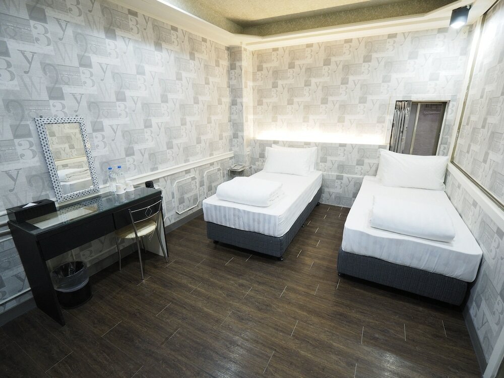 Фото HeYue Hotel