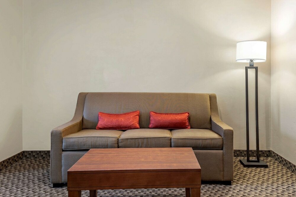 Фото Comfort Inn at Convention Center